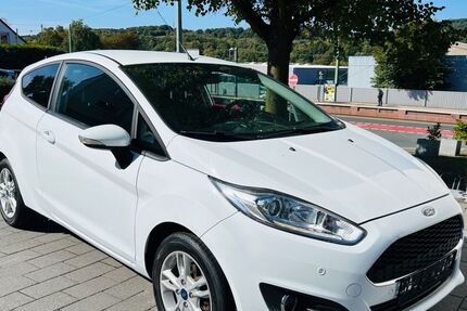 Ford Fiesta 87.000 km 8.300 € Bielefeld 33647