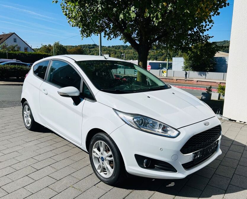 Ford Fiesta 87.000 km 8.300 € Bielefeld 33647