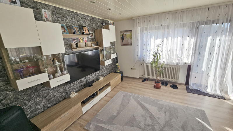 ObjNr:19765 - Sehr gepflegtes 3-Fam. Haus mit Garage, Terrasse und Balkon in Gorxheimertal - Mehrfamilienhaus, Wohnhaus Gorxheimertal | Angebot:23602608