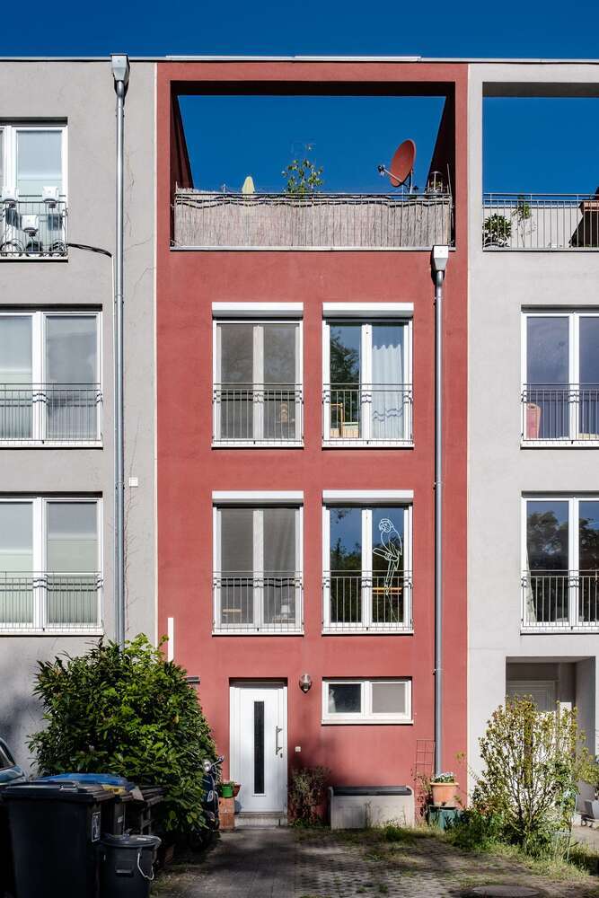 Haus zum Kaufen in Berlin 1.099.000 € 185.13 m²