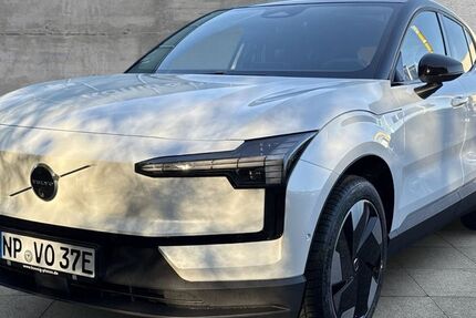 Volvo EX30 1.650 km 49.490 € Berlin Tegel 13509