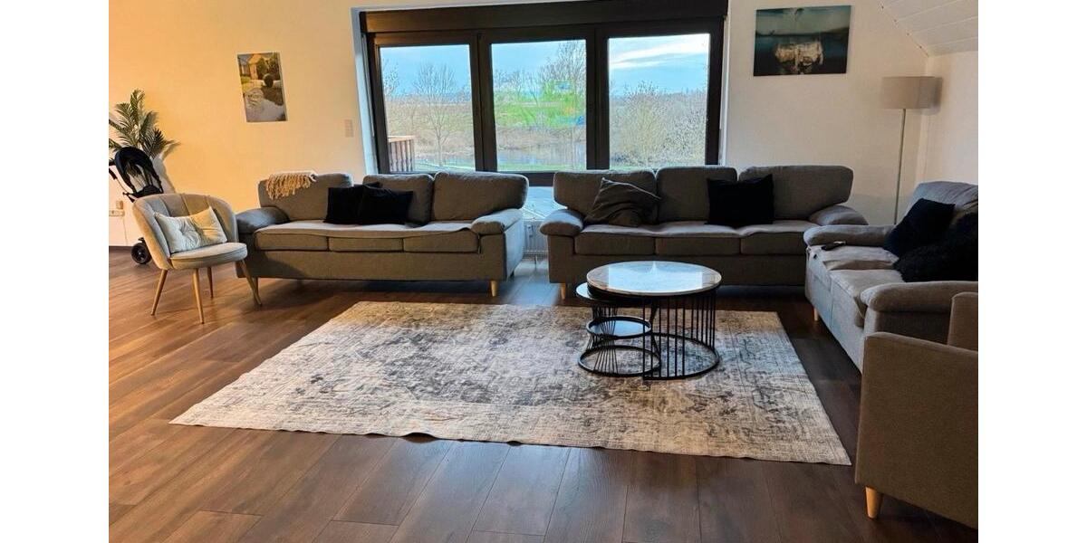 Etagenwohnung Sarstedt - 3 Zimmer, 119 m&sup2;, 1.000&euro; | Angebot:26342158
