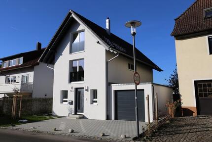 Haus Immenstaad am Bodensee - 6.5 Zimmer, 162 m&sup2;, 2.300&euro; | Angebot:25171386