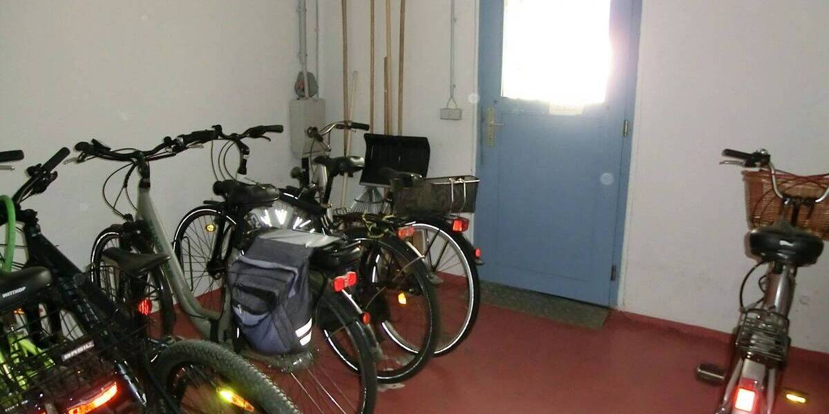 Etagenwohnung Hoyerswerda - 3 Zimmer, 77 m&sup2;, 79.000&euro; | Angebot:25986169