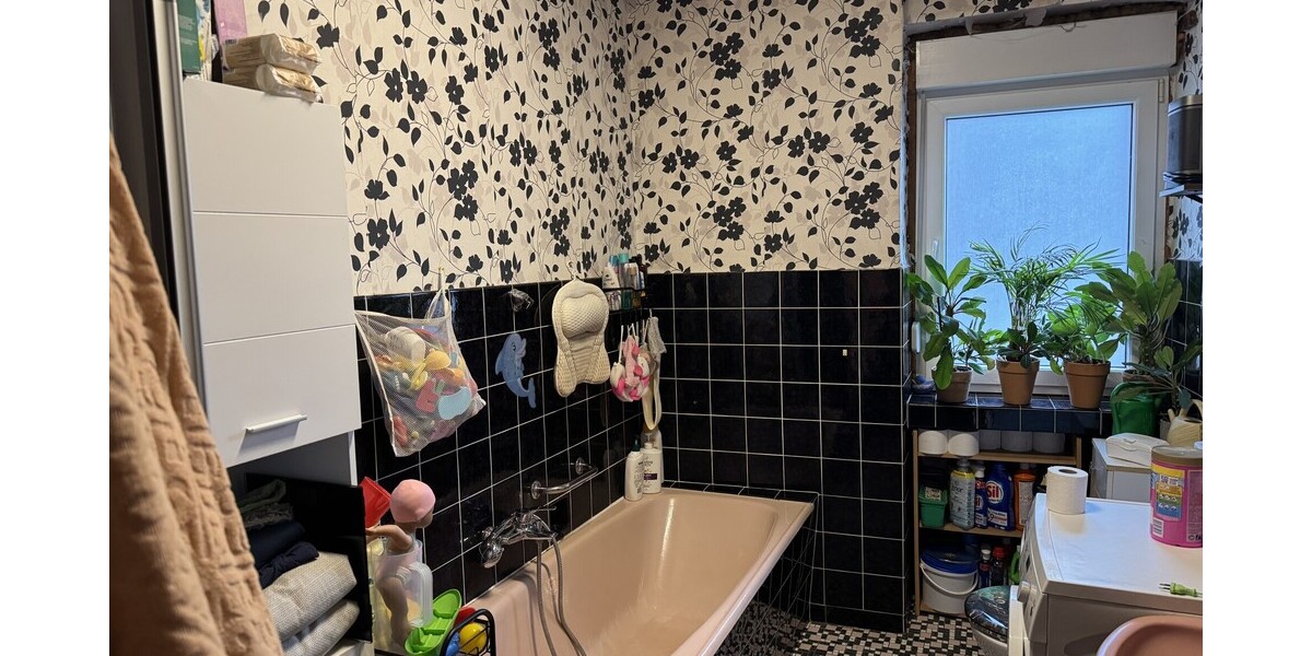 Vier-Seiten-Hof im Herzen Kottenheims - Einfamilienhaus Kottenheim | Angebot:24713300