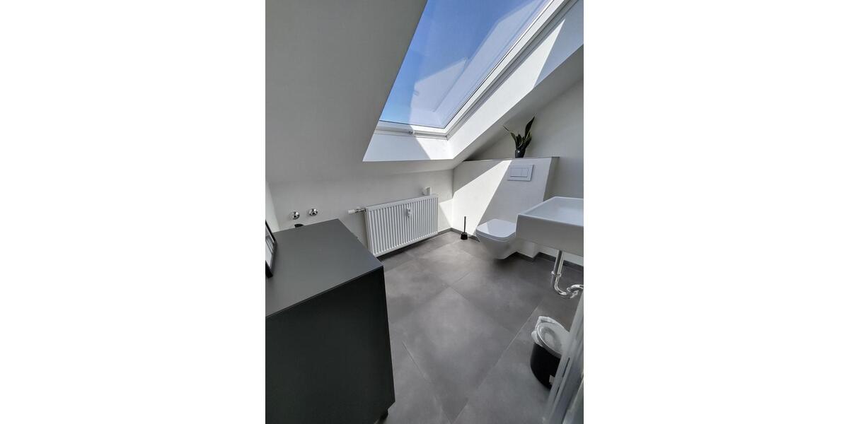 Dachgeschoßwohnung Contwig - 2.5 Zimmer, 52 m&sup2;, 600&euro; | Angebot:26415486
