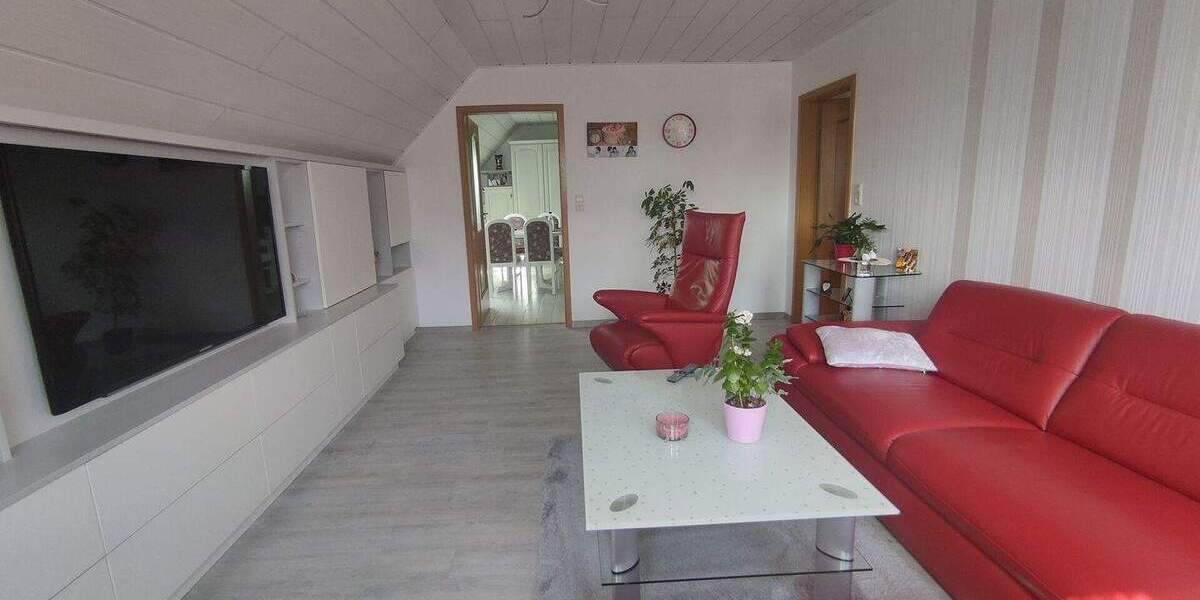 Mehrfamilienhaus, Wohnhaus Bitterfeld-Wolfen Bobbau - 8 Zimmer, 197 m&sup2;, 290.000&euro; | Angebot:25822452