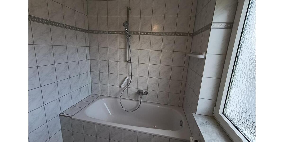 Etagenwohnung Emmelshausen - 3 Zimmer, 81 m&sup2;, 595&euro; | Angebot:25286724