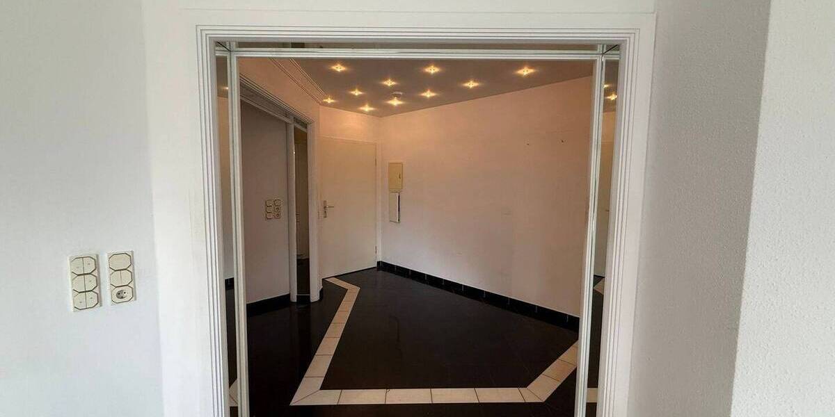 Etagenwohnung Cadolzburg - 2 Zimmer, 94 m&sup2;, 199.000&euro; | Angebot:26852477