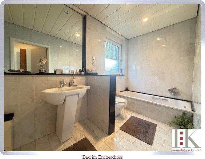 Reihenendhaus Tönisvorst Vorst - 5 Zimmer, 211 m&sup2;, 329.000&euro; | Angebot:25748700