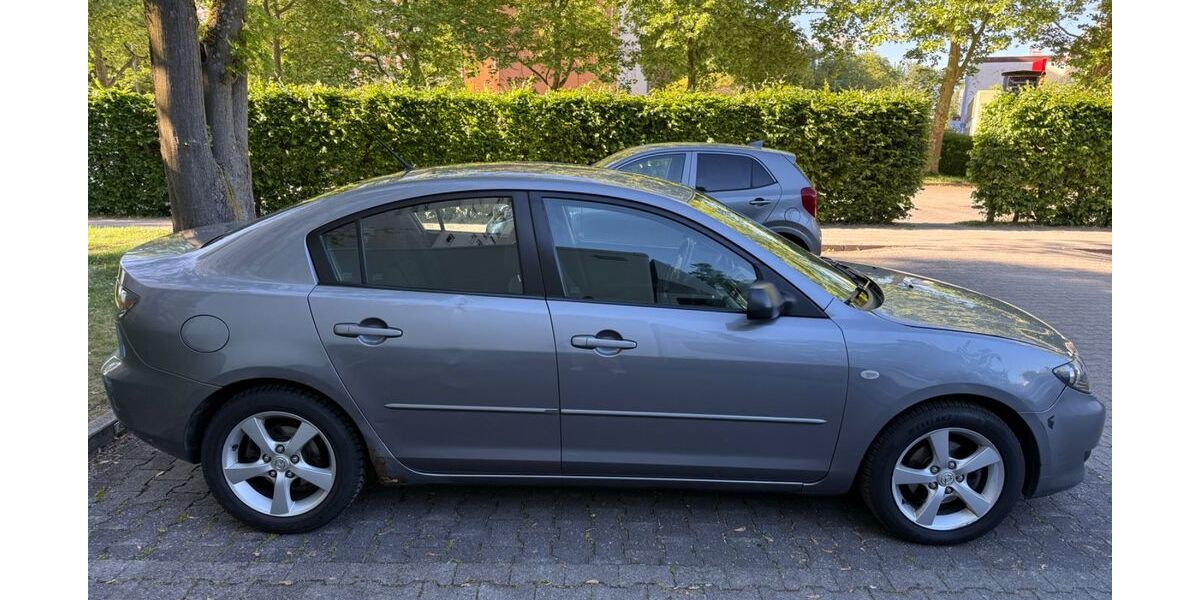 Mazda 3 110.000 km 2.000 &euro; München 81737