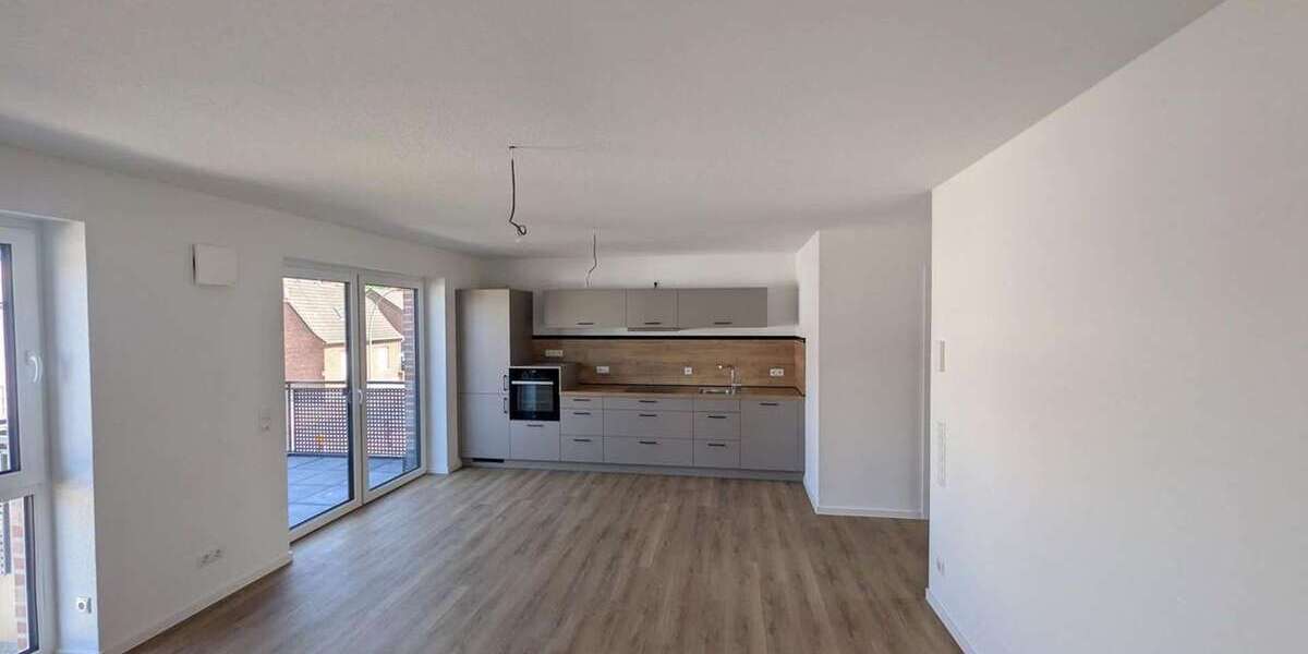 Etagenwohnung Lingen (Ems) - 2 Zimmer, 67 m&sup2;, 1.055&euro; | Angebot:27032359