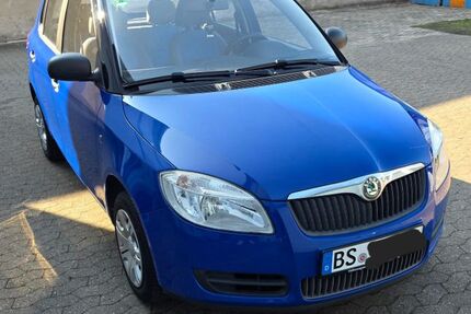 Skoda Fabia 93.000 km 2.399 &euro; Braunschweig 38104