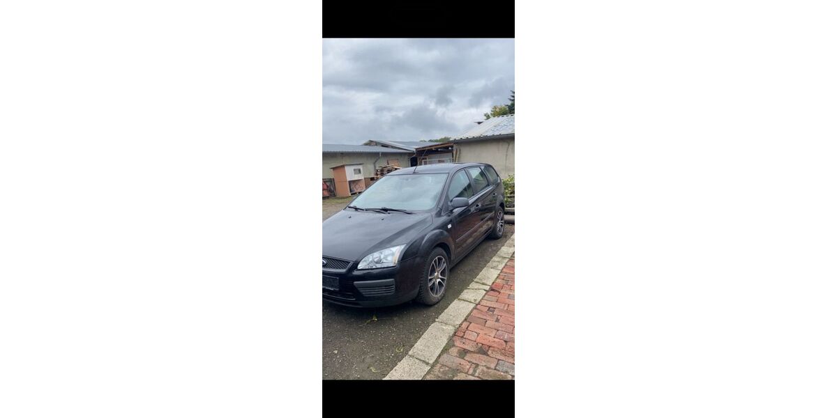 Ford Focus 179.633 km 2.800 &euro; Cloppenburg 49661