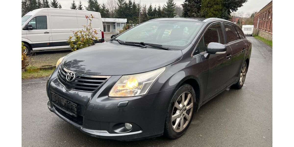 Toyota Avensis 270.000 km 3.900 &euro; Werdau 08412