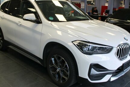 BMW X1 xDrive20i Aut. xLine - Panorama - AHK - 17.485 km 33.980 € Euskirchen 53881
