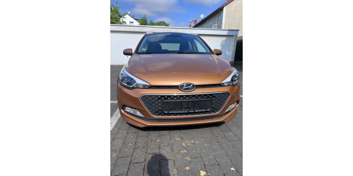 Hyundai i20 84.851 km 9.200 &euro; Liederbach 65835