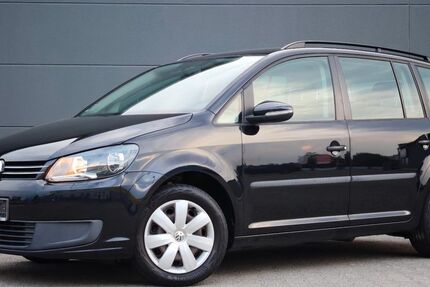 VW Touran 232.000 km 5.300 &euro; Bad Homburg 61350