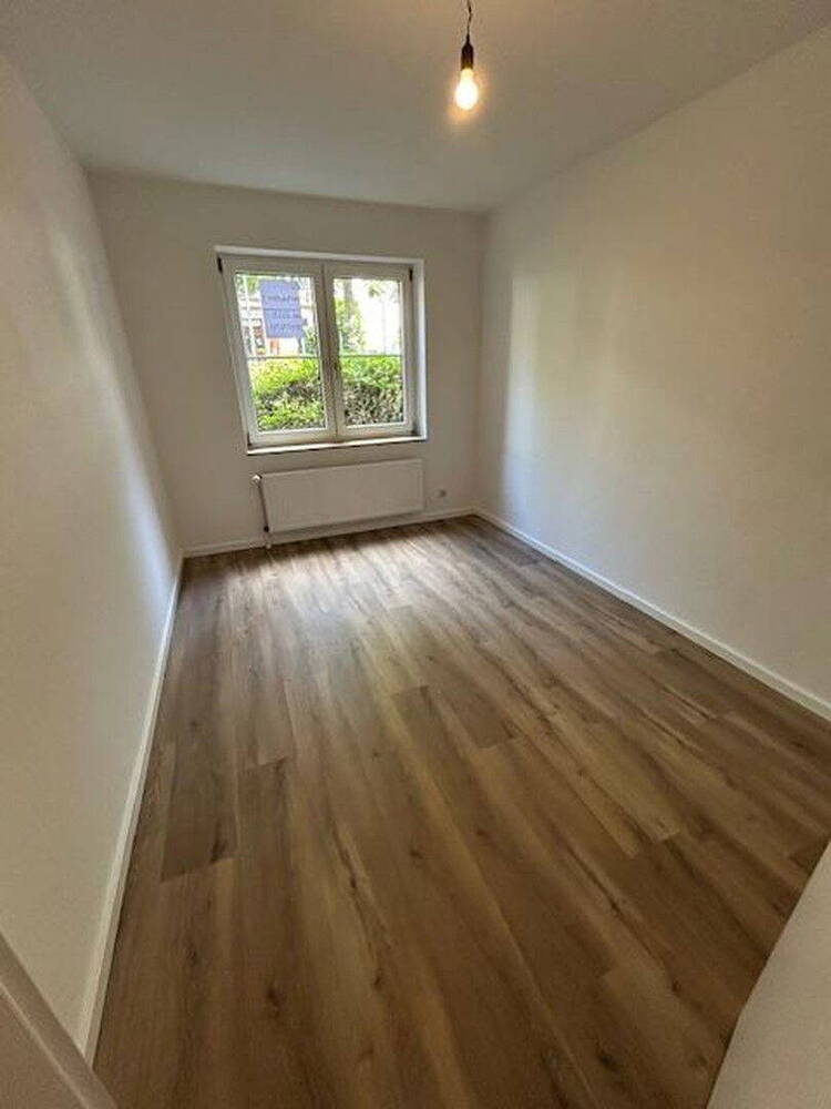 Traumhafte, renovierte 3 Zi Wohnung mit Wesersicht & neue EBK