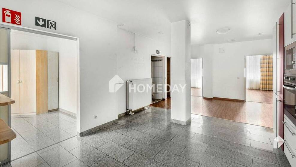 Bezugsfrei! Großzügige 6-Zimmer-Wohnung mit Balkon, EBK und 4 Stellplätzen in Wetter (Ruhr)