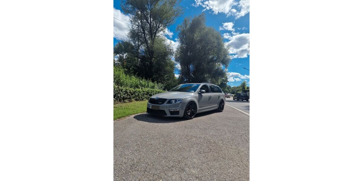 Skoda Octavia 135.000 km 21.299 &euro; München 80997