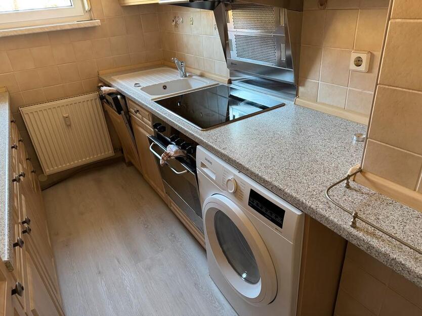 Helle drei Zimmer Wohnung in Lauta-Sachsen. zimmer