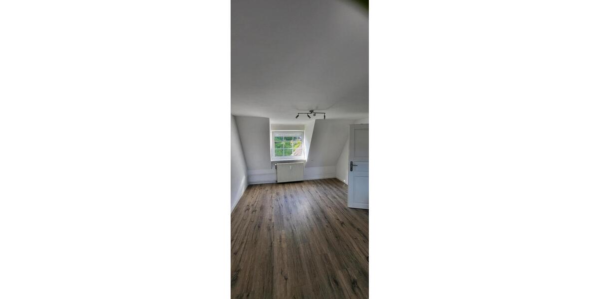 Etagenwohnung Sundern (Sauerland) - 3 Zimmer, 85 m&sup2;, 750&euro; | Angebot:26329306