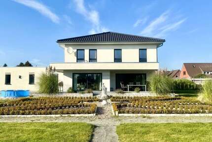 Haus zum Kaufen in Wiesmoor 595.000 € 156 m² 7 zimmer