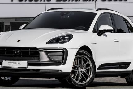 Porsche Macan 18.200 km 74.666 € Soest 59494