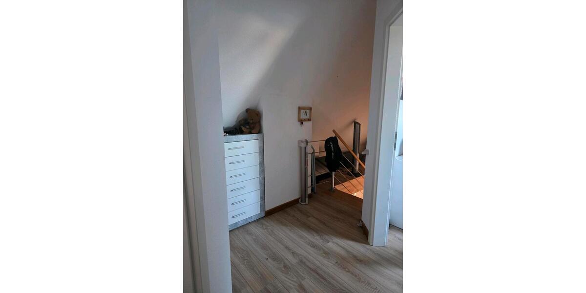 Dachgeschoßwohnung Lübeck Kücknitz - 2 Zimmer, 54 m&sup2;, 500&euro; | Angebot:26355483