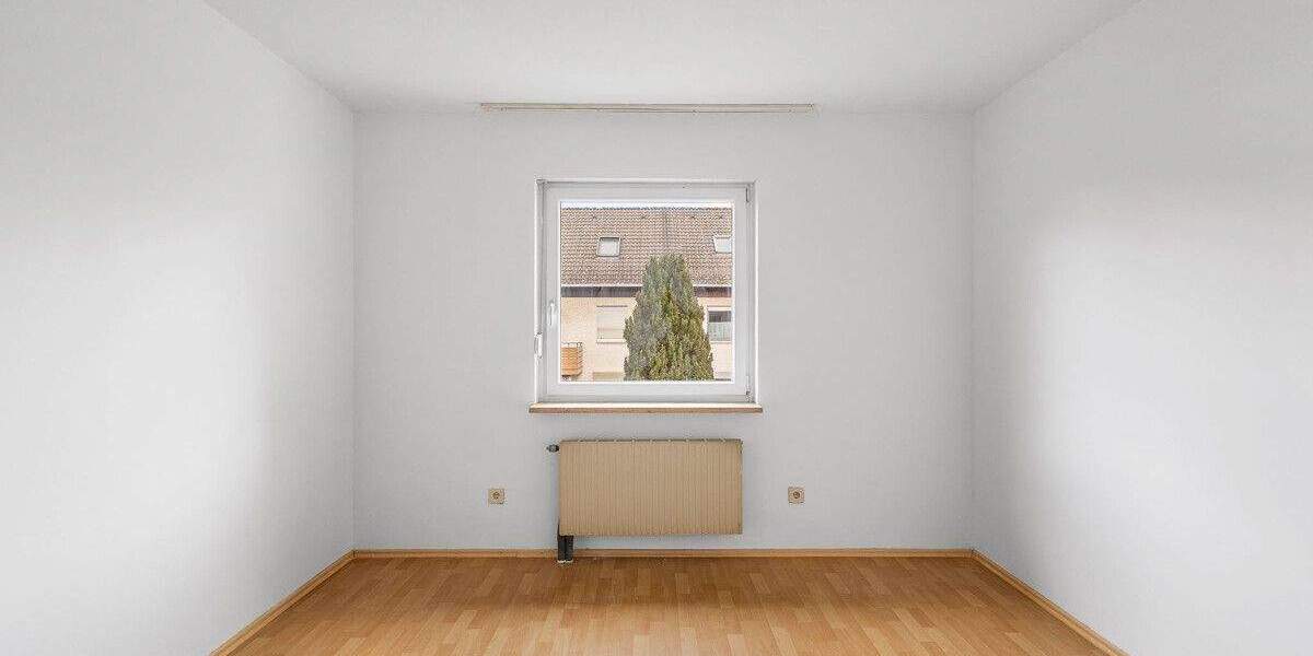 Reihenmittelhaus Regensburg Ostenviertel - 5 Zimmer, 136 m&sup2;, 499.000&euro; | Angebot:25702640