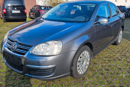 VW Jetta 91.382 km 2.190 € Sömmerda 99610