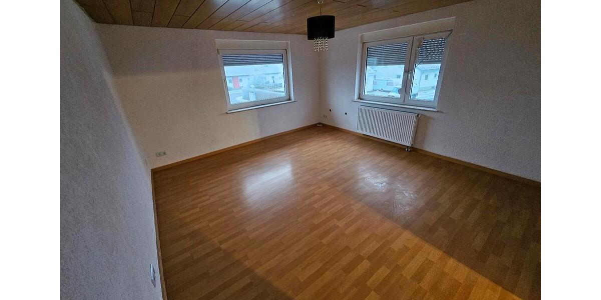Etagenwohnung Römerstein - 3 Zimmer, 85 m&sup2;, 765&euro; | Angebot:26144382