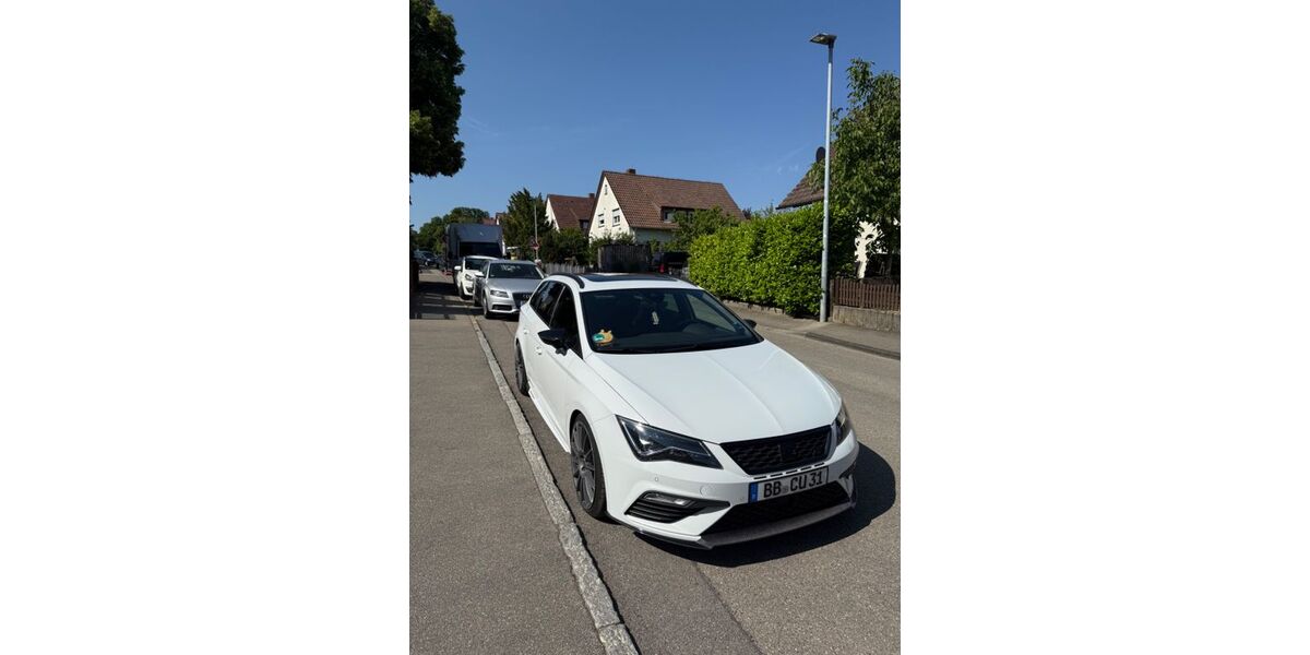 Seat Leon 99.000 km 20.995 &euro; Holzgerlingen 71088