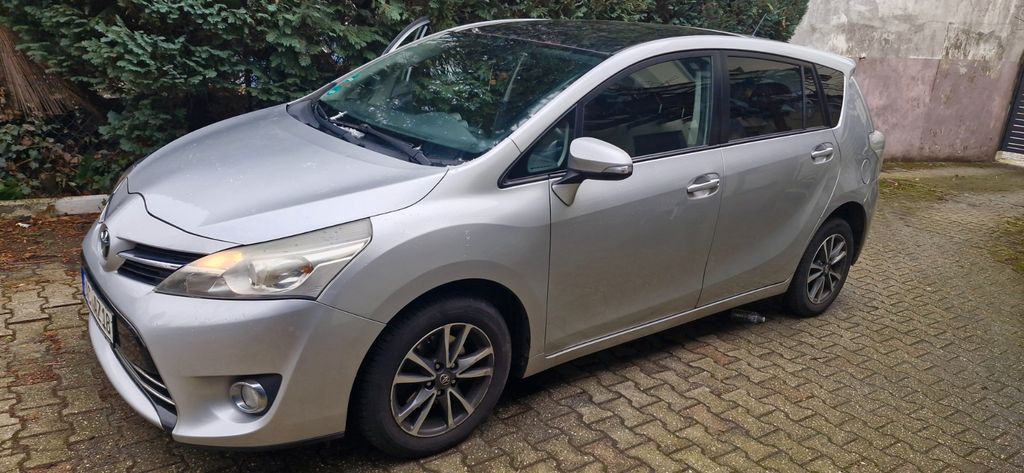 Toyota Verso 269.000 km 4.990 &euro; Eschweiler 52249