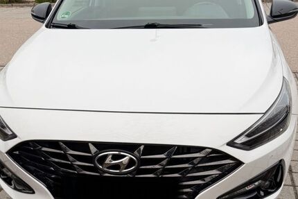 Hyundai i30 82.000 km 11.299 &euro; München 81673