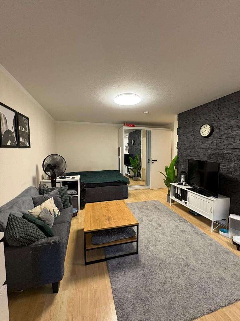 Wohnung zum Mieten in Pforzheim 380 € 35.39 m² 1 zimmer