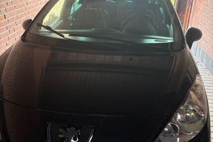 Peugeot 207 144.000 km 2.300 &euro; Kaarst 41564