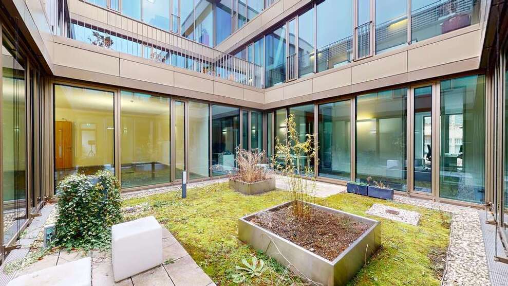 Büro in Berlin 8.171 € 326 m²
