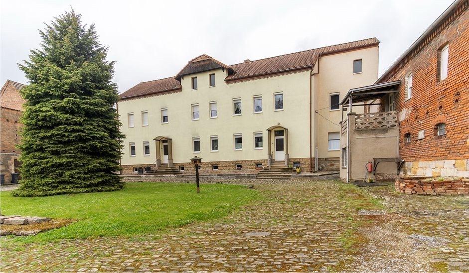 Mehrfamilienhaus, Wohnhaus Hohenmölsen - 10 Zimmer, 282 m&sup2;, 349.000&euro; | Angebot:26957655