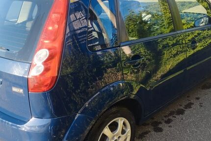 Ford Fiesta 174.300 km 600 &euro; Villingen-Schwenningen 78048