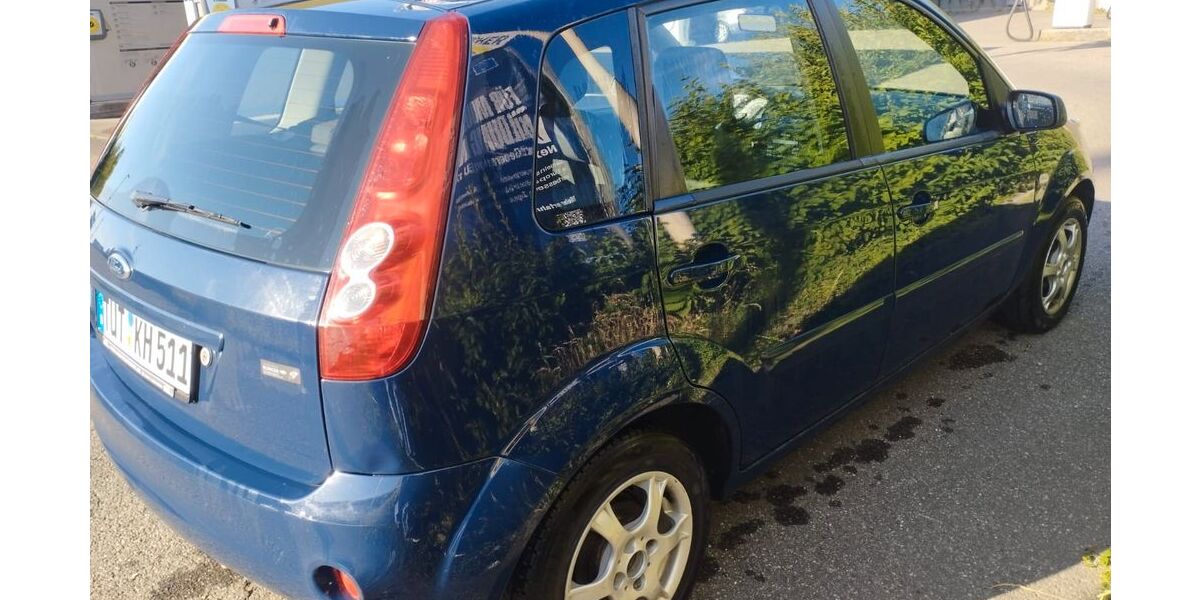 Ford Fiesta 174.300 km 600 &euro; Villingen-Schwenningen 78048