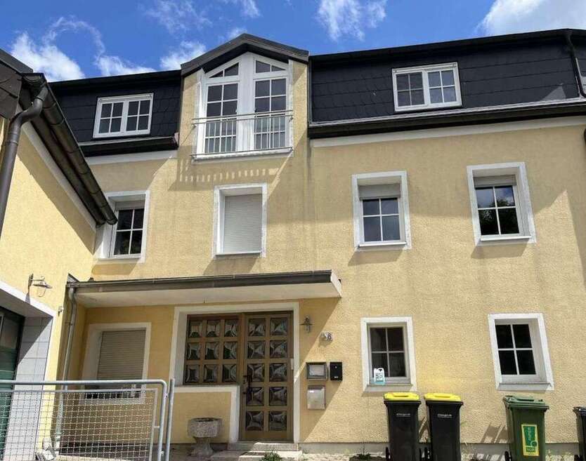Haus zum Kaufen in Augsburg 239.000 € 350 m²