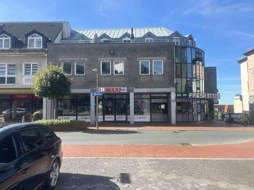 Einzelhandel in Lüdenscheid 5.500 € 731 m²