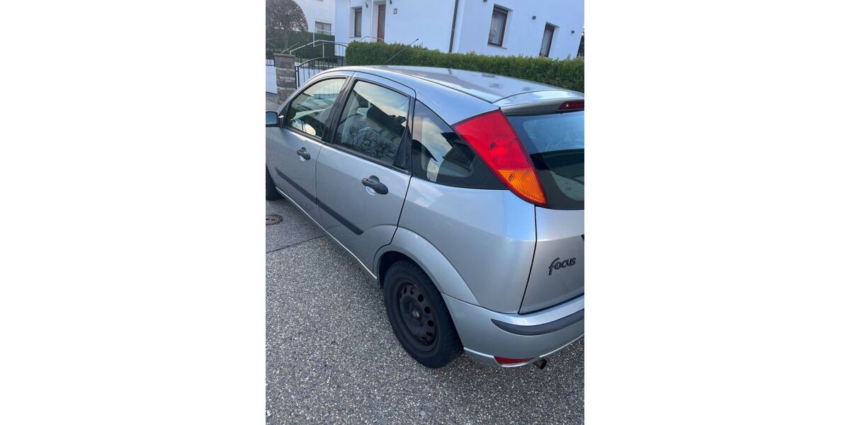 Ford Focus 220.000 km 700 &euro; Pforzheim 75180