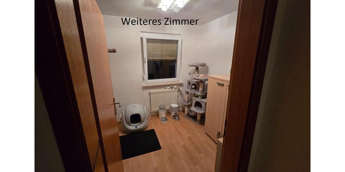 Etagenwohnung Hohenroth - 6 Zimmer, 120 m&sup2;, 700&euro; | Angebot:26402651