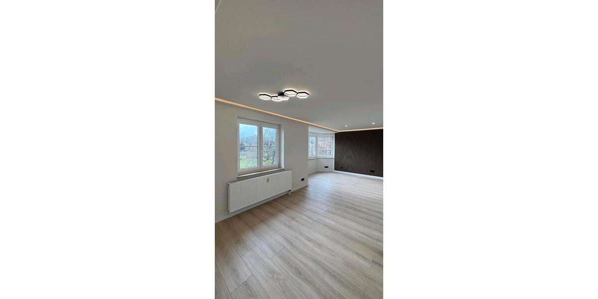Etagenwohnung Ranis - 2 Zimmer, 61 m&sup2;, 92.000&euro; | Angebot:26904151