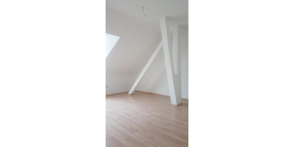 Dachgeschoßwohnung Eisleben (Lutherstadt) - 3 Zimmer, 70 m&sup2;, 385&euro; | Angebot:26531464