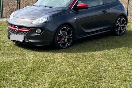Opel Adam 73.806 km 9.988 € Vohenstrauß 92648