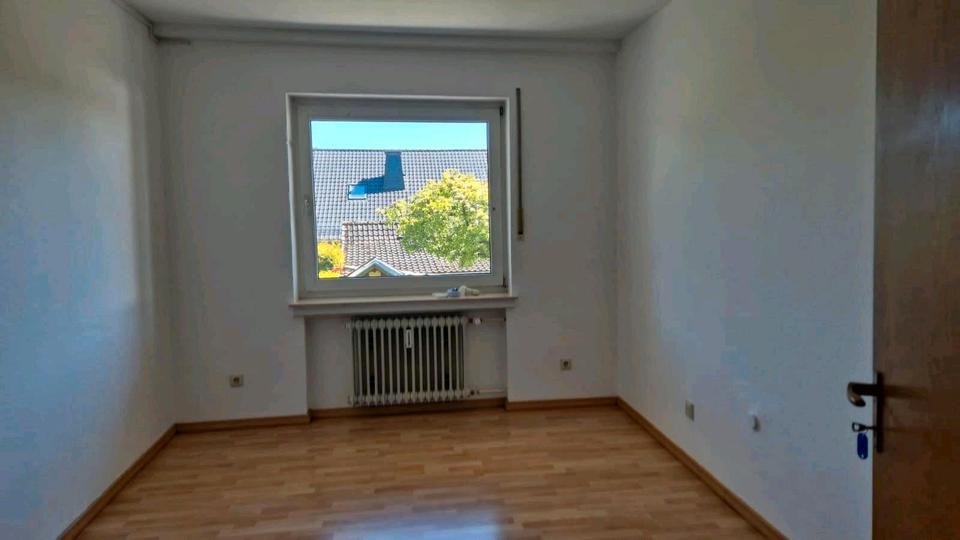 Etagenwohnung Marsberg - 3 Zimmer, 105 m&sup2;, 590&euro; | Angebot:26367858